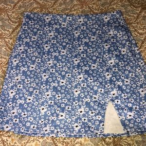blue floral skirt - size small